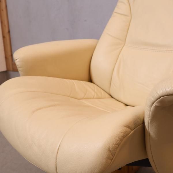 北欧ノルウェーのメーカーHjellegjerde(イエリアーダ)本革