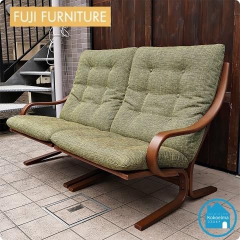 FUJI FURNITURE(冨士ファニチア)のAgio(アージオ) ソファ 2Pソファ。曲