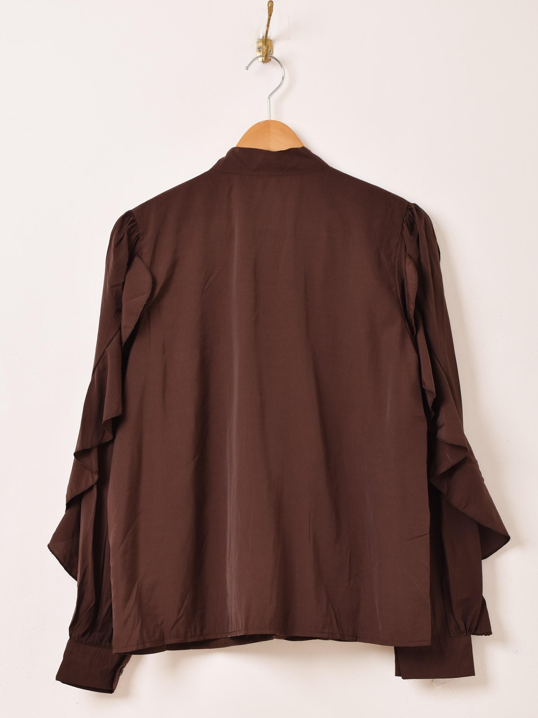 3色展開】「Meridian」スパイラルフリル ボウタイブラウス ブラウン