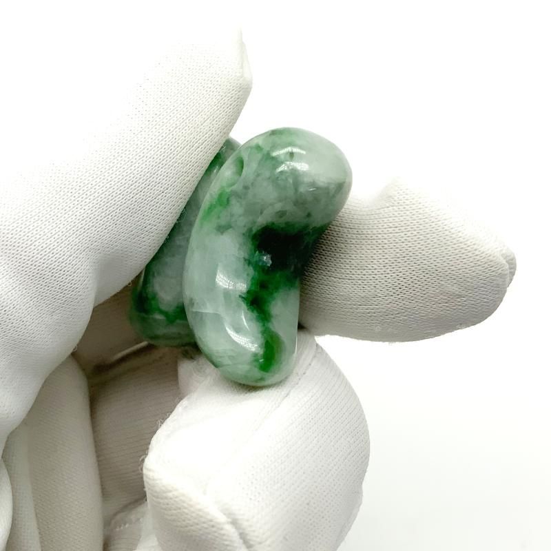 糸魚川翡翠 勾玉 蝶型/双子型 SAランク 】 国産 天然石 糸魚川産翡翠