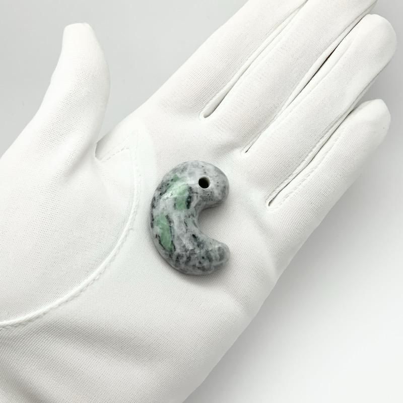 糸魚川翡翠 勾玉 巴型 】 | めのうの店川島【公式通販】創業明治10年