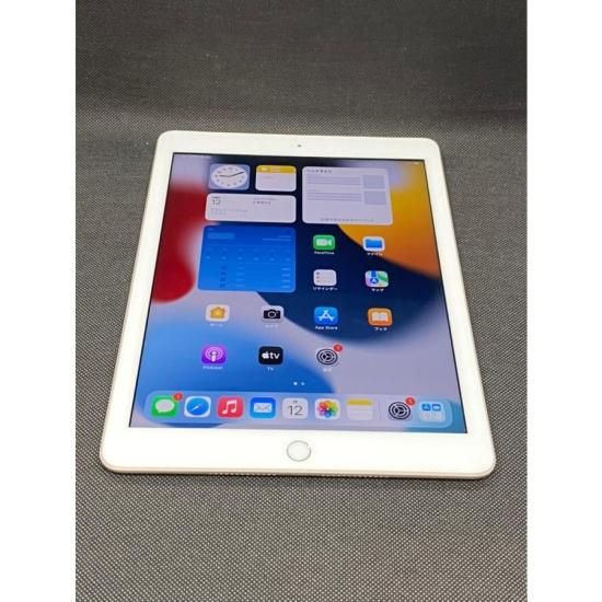 Apple iPad 9.7インチ (第6世代)2018年式 WiFiモデル 32GB シルバー ＋