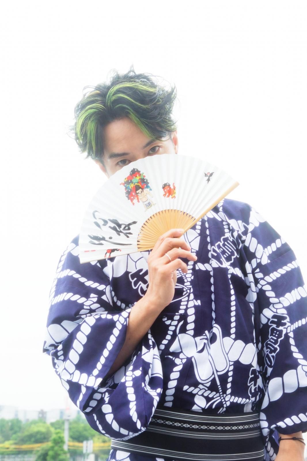 千代の富士 × 瀧下和之” オリジナル 扇子 婦人サイズ - 千代の富士