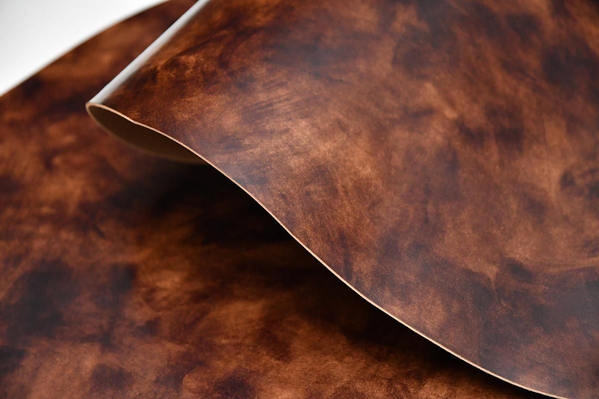 ROCADO社のシェルコードバン【MUSEUM】#Brown / ブラウン | 革の販売