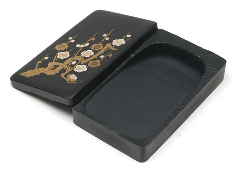 和硯 梅(蒔絵) 五三寸 角型共蓋 - 書道用具専門店 西本皆文堂
