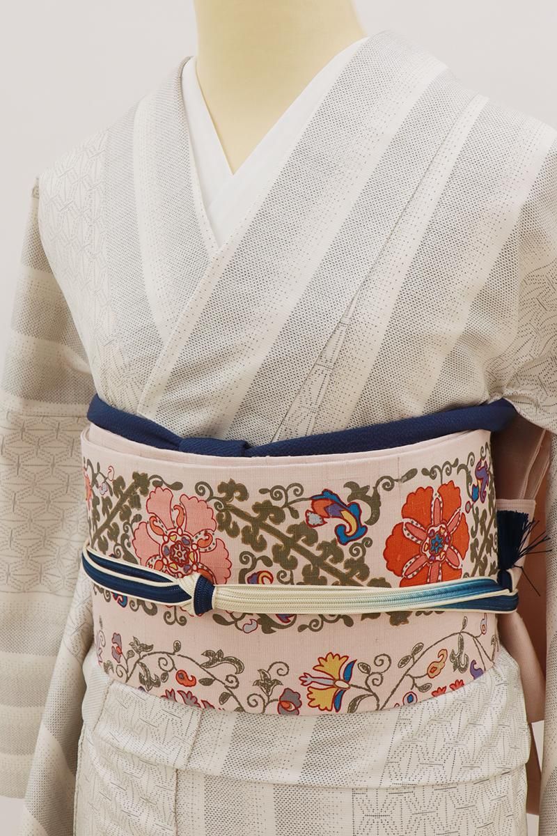 銀座【A-4029】単衣 白大島紬 白練色 縞に幾何文 :身丈156/裄66.5