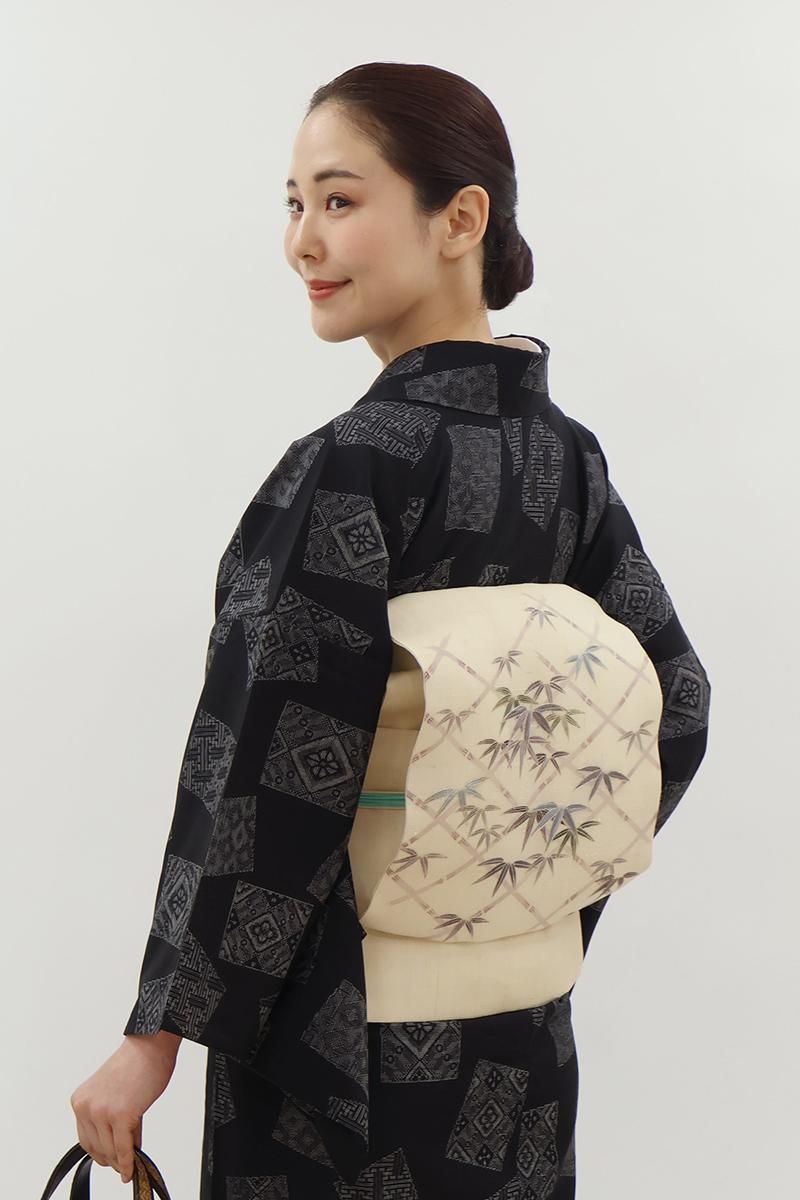 銀座【H-0351】夏紬地 染名古屋帯 クリーム色 竹垣の図（長尺） - 銀座