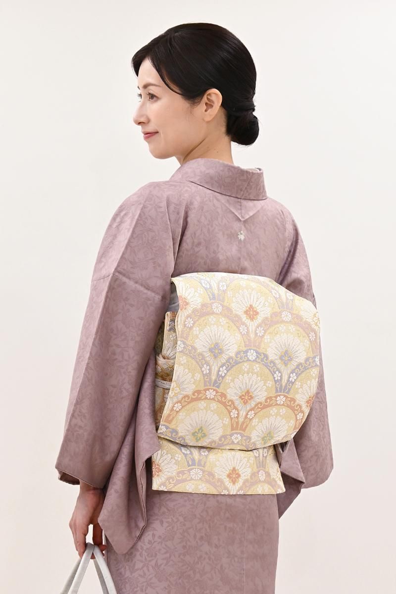 銀座【L-8653】袋帯 薄卵色 菊青海波文 - 銀座きもの青木｜長く大切に