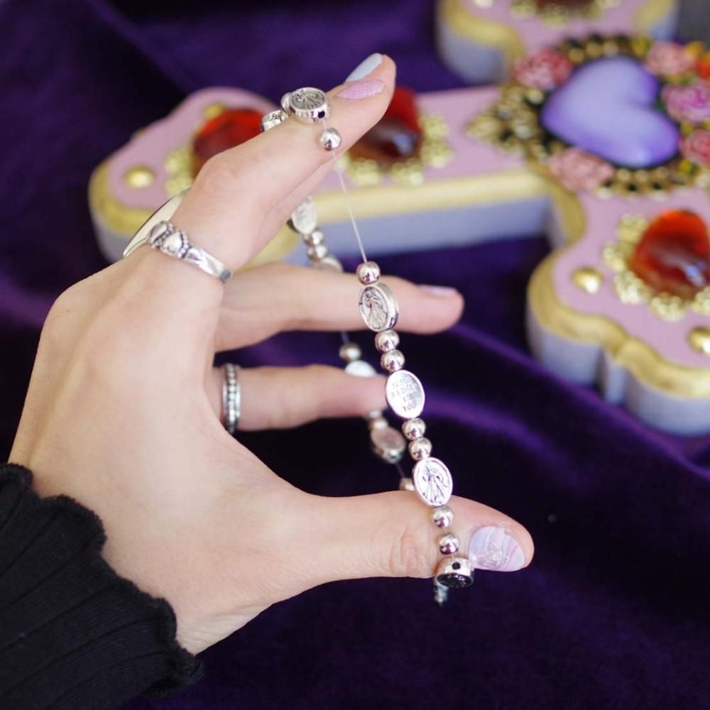 フリーサイズ☆薔薇のマリア様ブレスレット