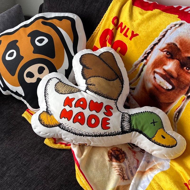 クッション・座布団 HUMAN MADE CUSHION KAWS #1 