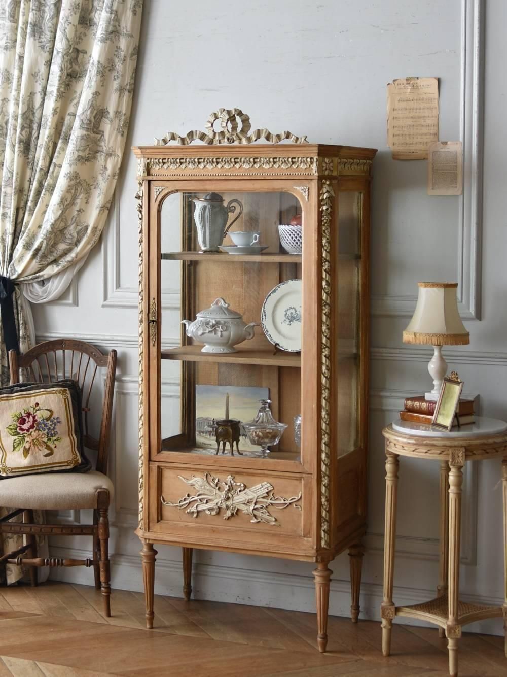 アンティーク3面ガラスキャビネット.9 フランスアンティーク家具