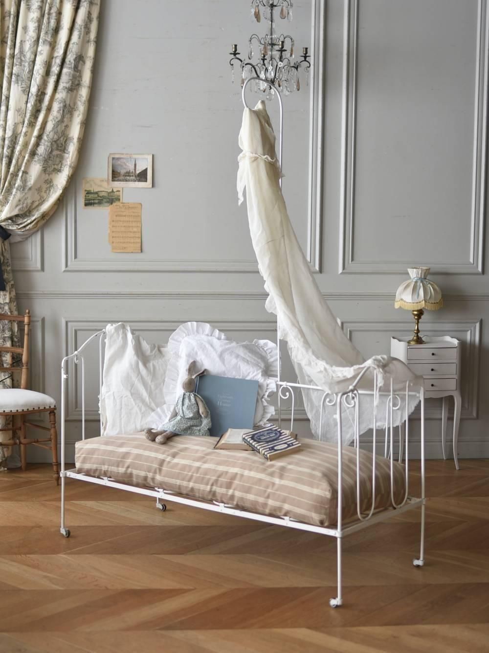 アイアンベビーベッド.46 フランスアンティーク家具 アイアンソファ