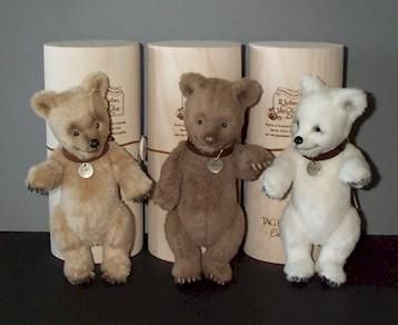 R. ジョン・ライト【R. John Wright】 TAG Bears 23cm - テディベア