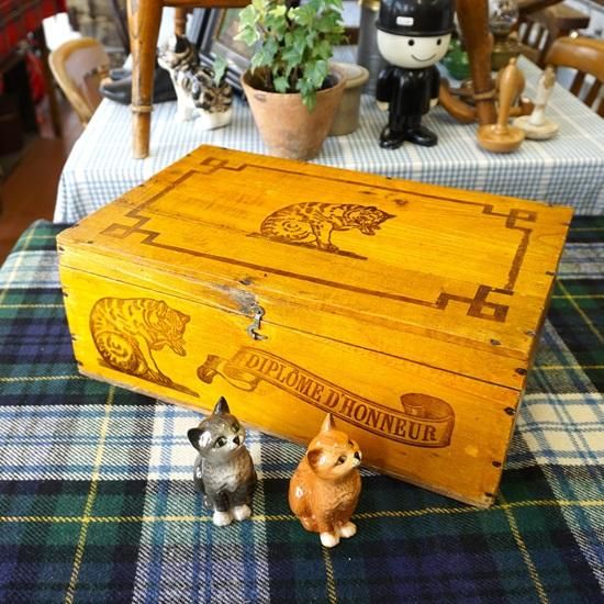 フランス アンティーク ネコの木箱 AMIDON AU CHAT 蓋裏ラベル 希少