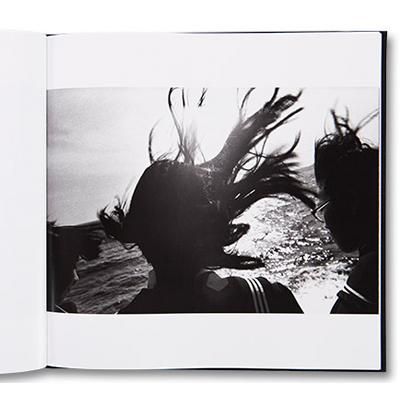 深瀬昌久【鴉 / RAVENS】 - 京都にある、美術洋書＆海外画集を取り扱う