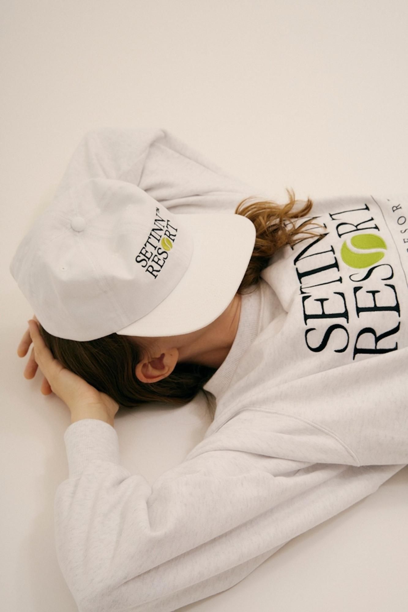 SetinnSTN Resort Crew Sweat - Apple Butter Store