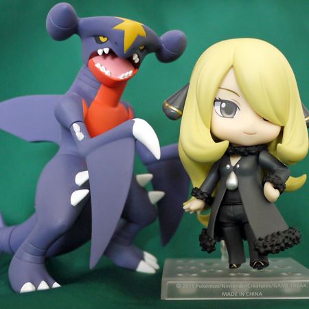 ポケモン初の女性チャンピオンが「ねんどろいど」に登場！ - 価格.com