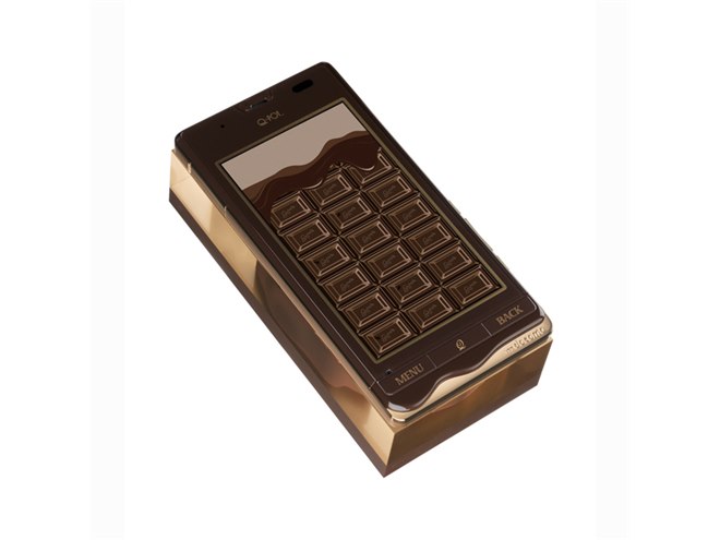 ドコモ、「Q-pot.Phone SH-04D」を2/4より予約開始 - 価格.com