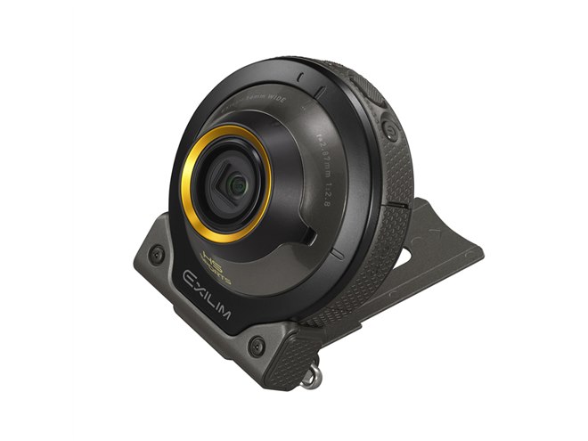 カシオ、超スロー映像でスイングチェックできるハイスピードカメラ