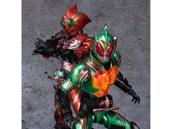 バンダイ、血みどろ姿の「S.H.Figuarts 仮面ライダーアマゾンズ 最後ノ