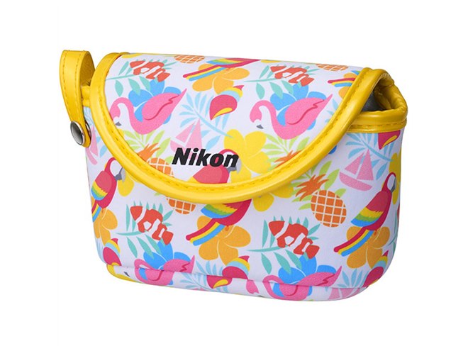ニコンダイレクト、防水カメラ「COOLPIX W150」リゾート柄ケースセット