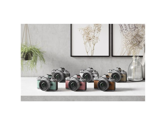 ニコン「Z fc」発売日が決定、ただし「28mm f/2.8 Special Edition