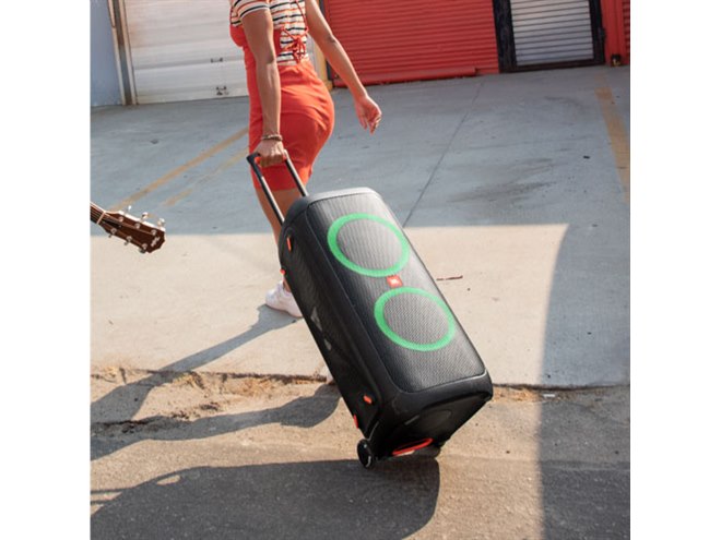 JBL、“スーツケースのように持ち運べる”Bluetoothスピーカー「PartyBox