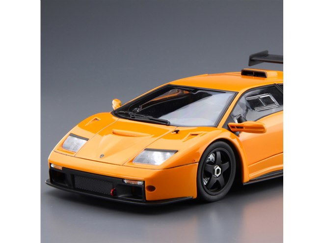 AOSHIMA、全世界30台限定の「ランボルギーニ ディアブロ GTR」を1/24