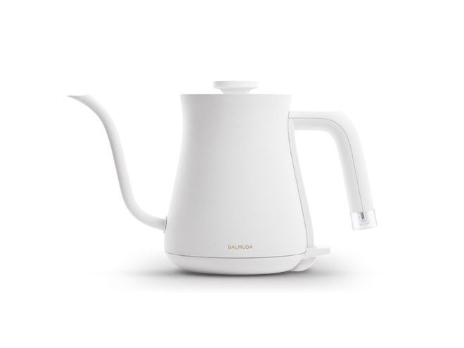バルミューダ、“小さくて美しい”電気ケトル「BALMUDA The Pot」を