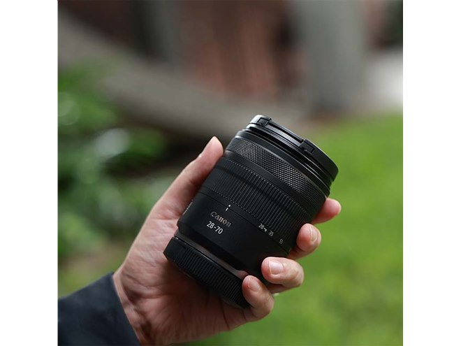 キヤノン、ズーム全域F2.8の標準ズームレンズ「RF28-70mm F2.8 IS STM