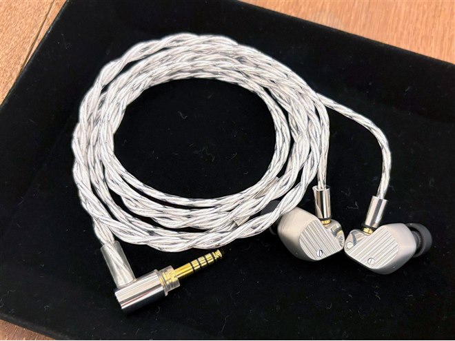 final、トゥルーダイヤモンド振動板を搭載した新フラッグシップ