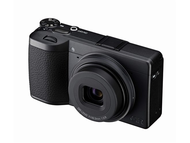 リコー、モノクロ写真に特化した「RICOH GR IV Monochrome」を2/13に