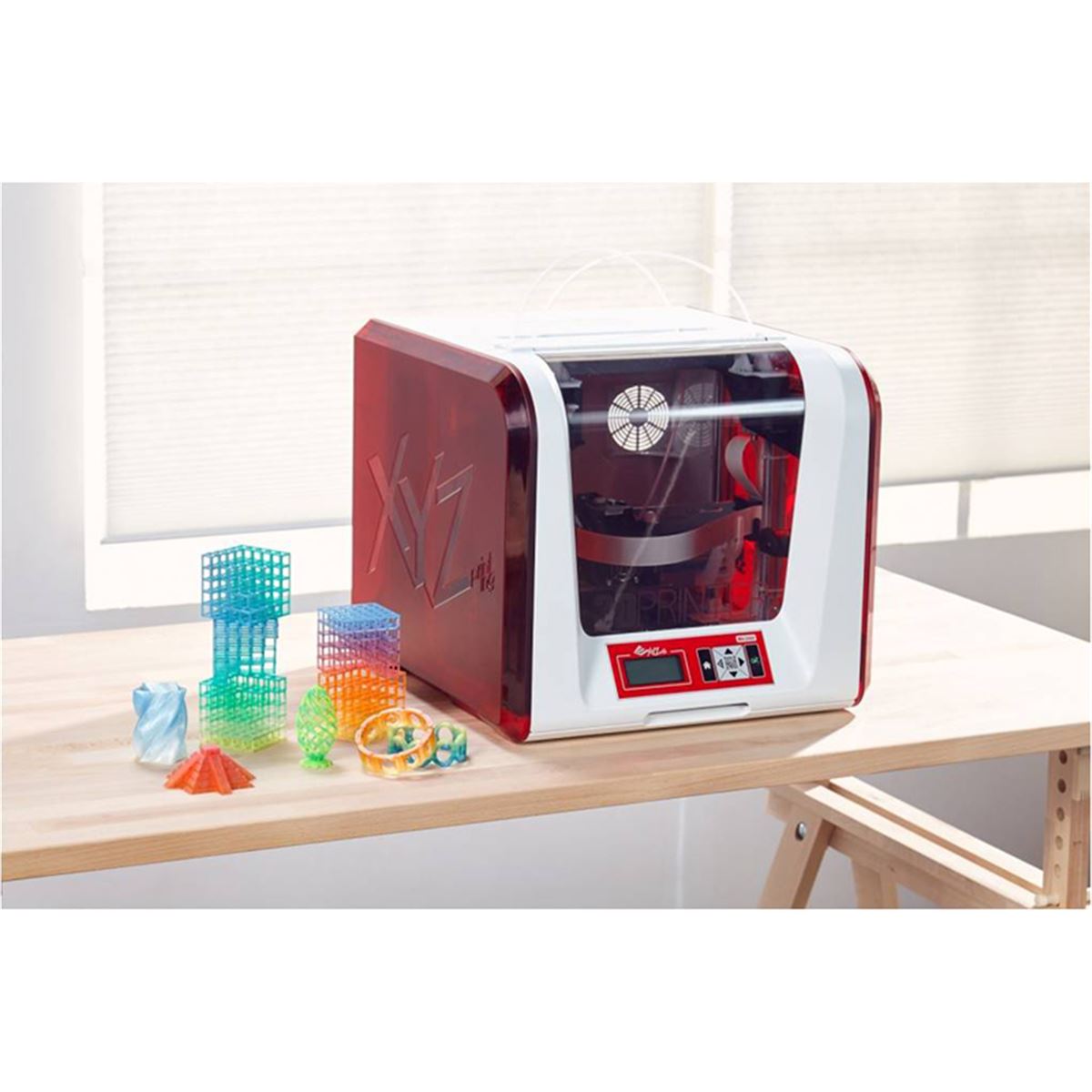 XYZプリンティング、グラデーション印刷対応の3Dプリンター「ダ