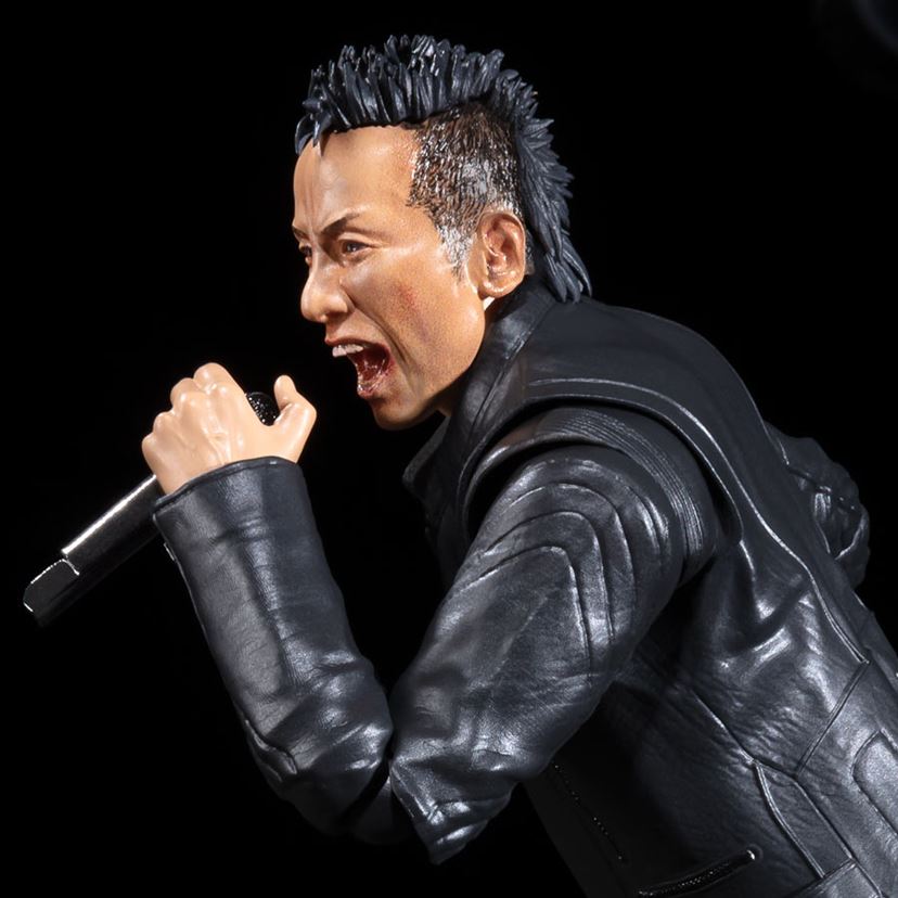 買うなら今しかねえ！ “長渕剛”が超絶リアルなフィギュアとなって降臨