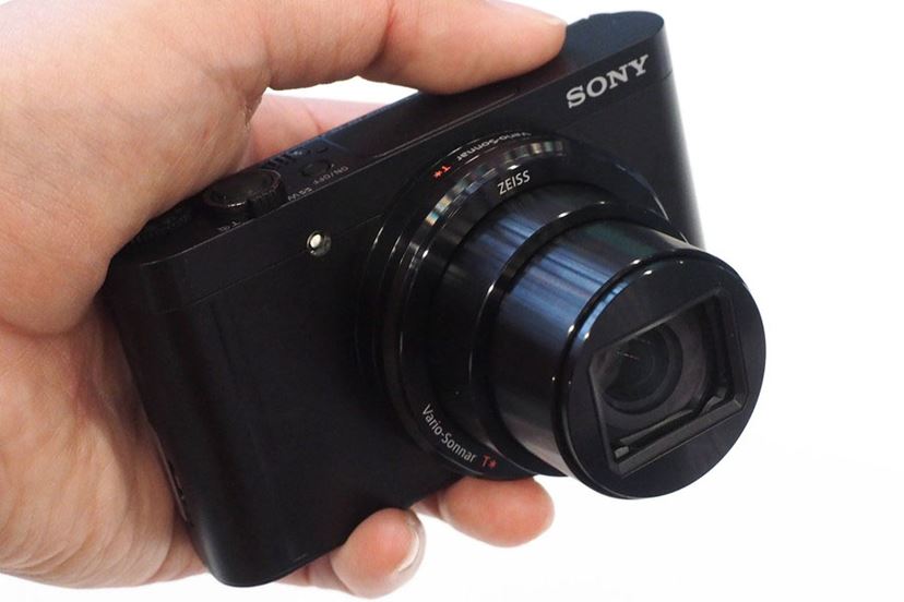 ソニーから世界最小の光学30倍ズームコンデジ「HX90V」「WX500」が新