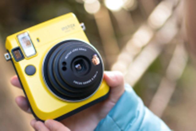富士フイルム instax mini 70 チェキ [ブルー] 価格比較 - 価格.com