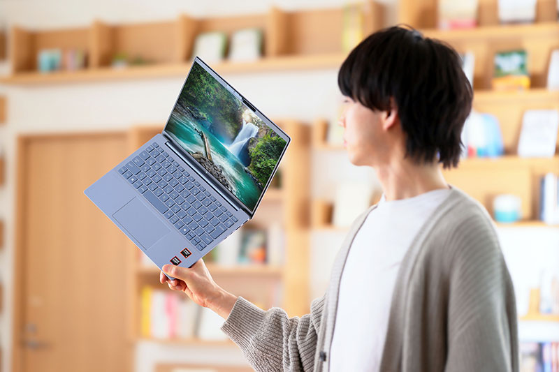 HP Pavilion Aero 13（1TB SSD） (スカイブルー) HP Pavilion Aero 13