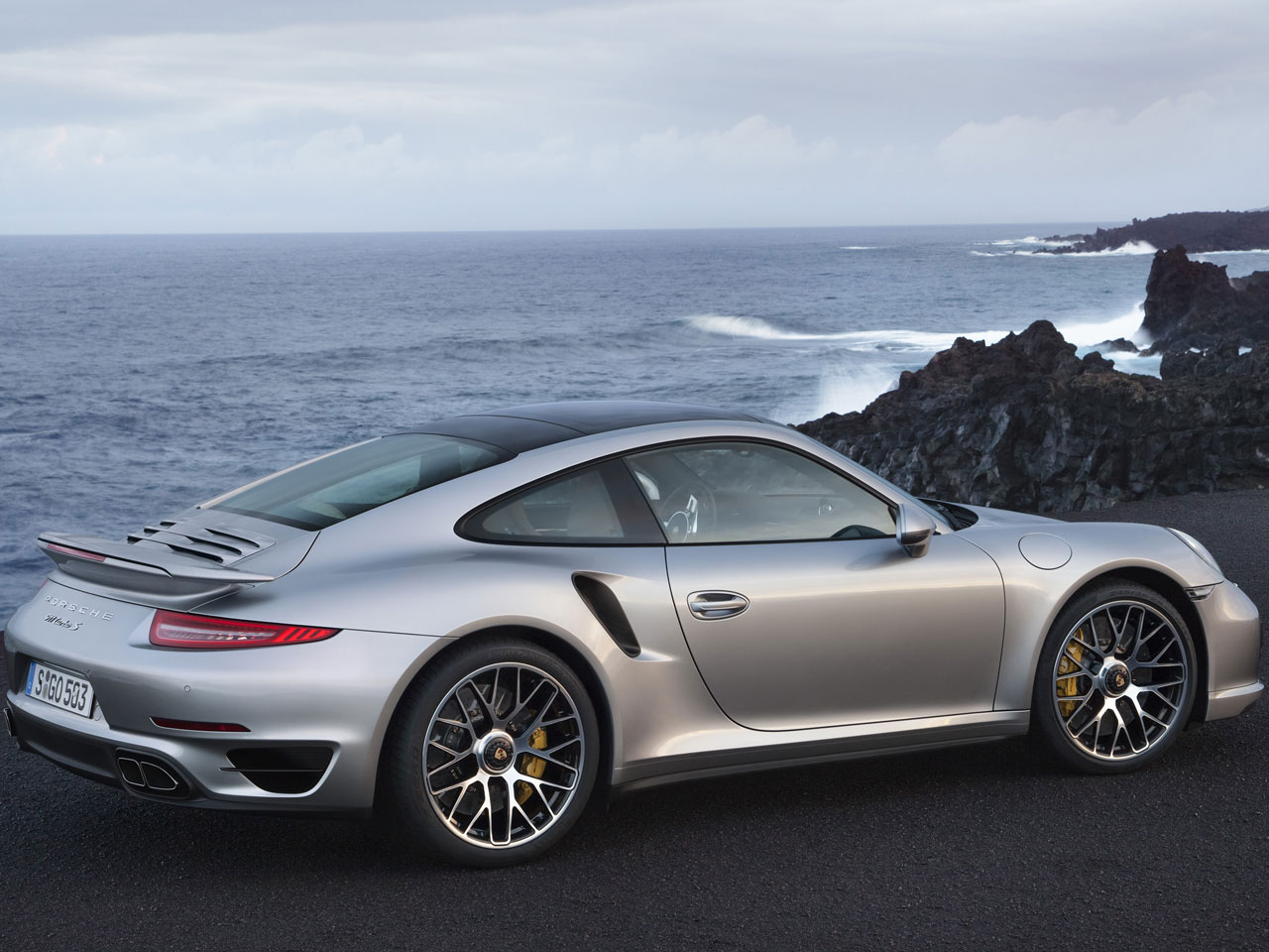 ポルシェ 911ターボ 2013年モデルの価格・グレード一覧 価格.com