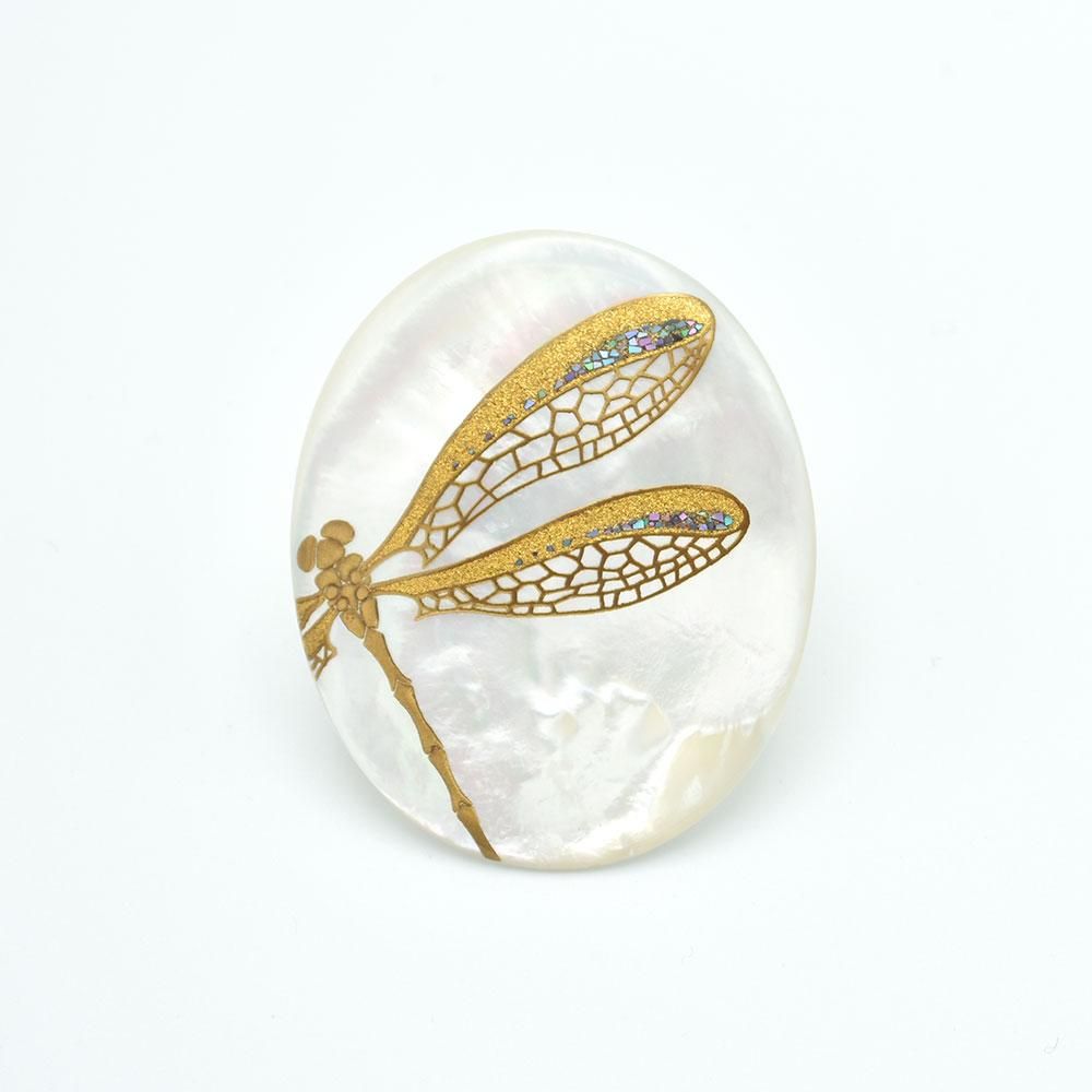予約販売】蜻蛉蒔絵 白蝶貝ブローチ - うるしアートはりや通販｜針谷蒔絵