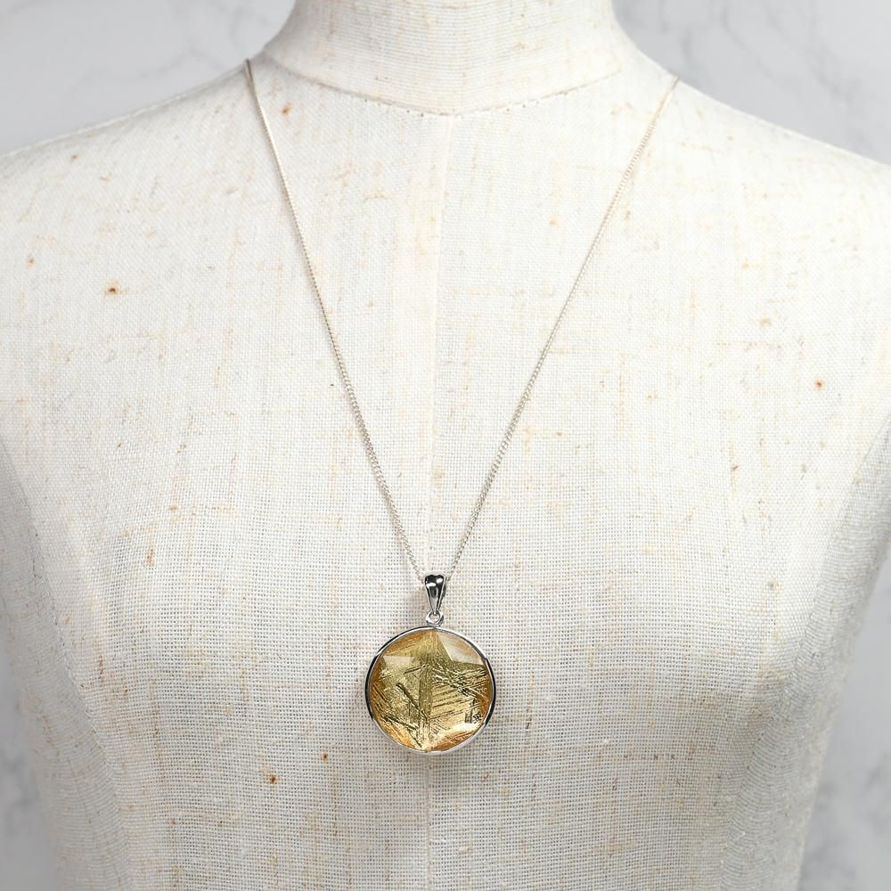 鉄隕石 ムオニナルスタ隕石（ゴールド）ペンダントトップ 20mm #QK329