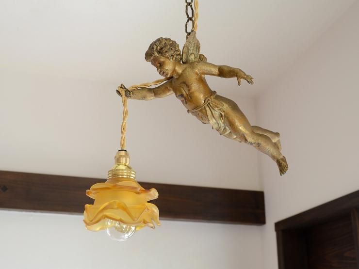 1920年代 アンティーク天使(エンジェル)ペンダントランプ