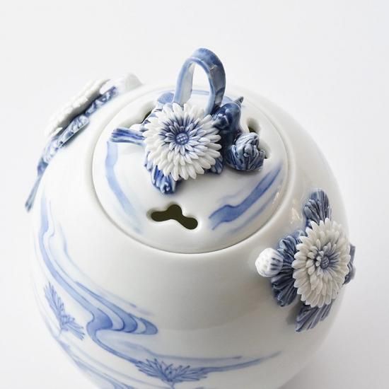 平戸菊花飾菊流水文長形香炉 - 三川内焼「平戸洸祥団右ヱ門窯