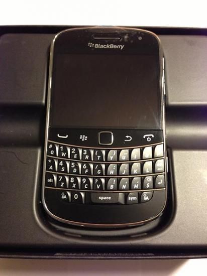 送料無料＋安心店舗保証付 ブラックベリー ボールド ブラック