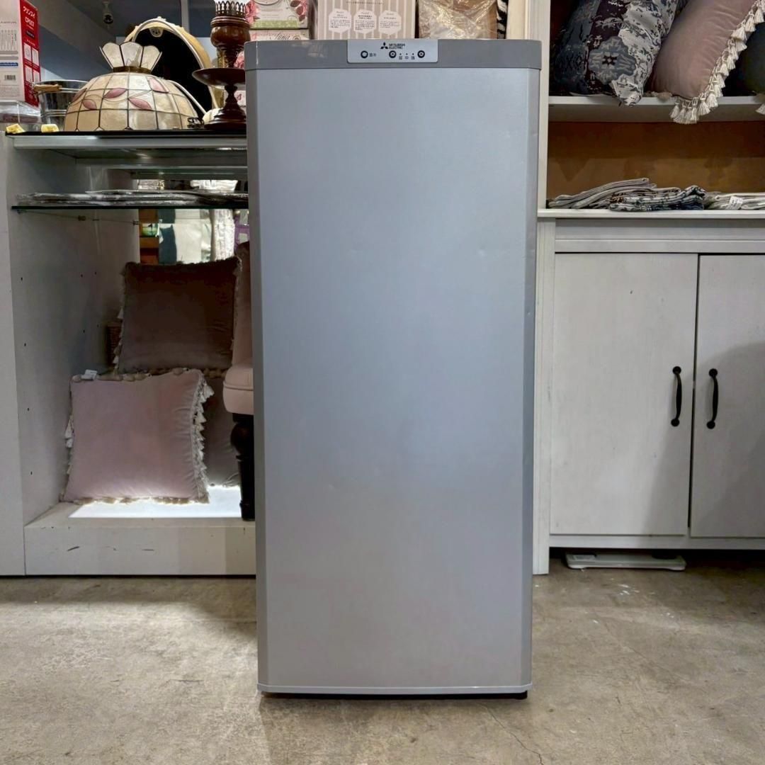 三菱 冷凍庫 MF-U12D-S1 2020年 セカンド冷凍庫 右開き - 家具