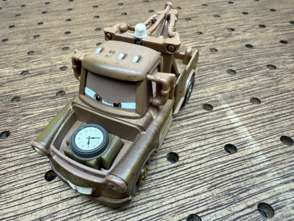 TIME TRAVEL MATER RADIATOR SPRINGS BEGINNINGS GIFT PACK 2013