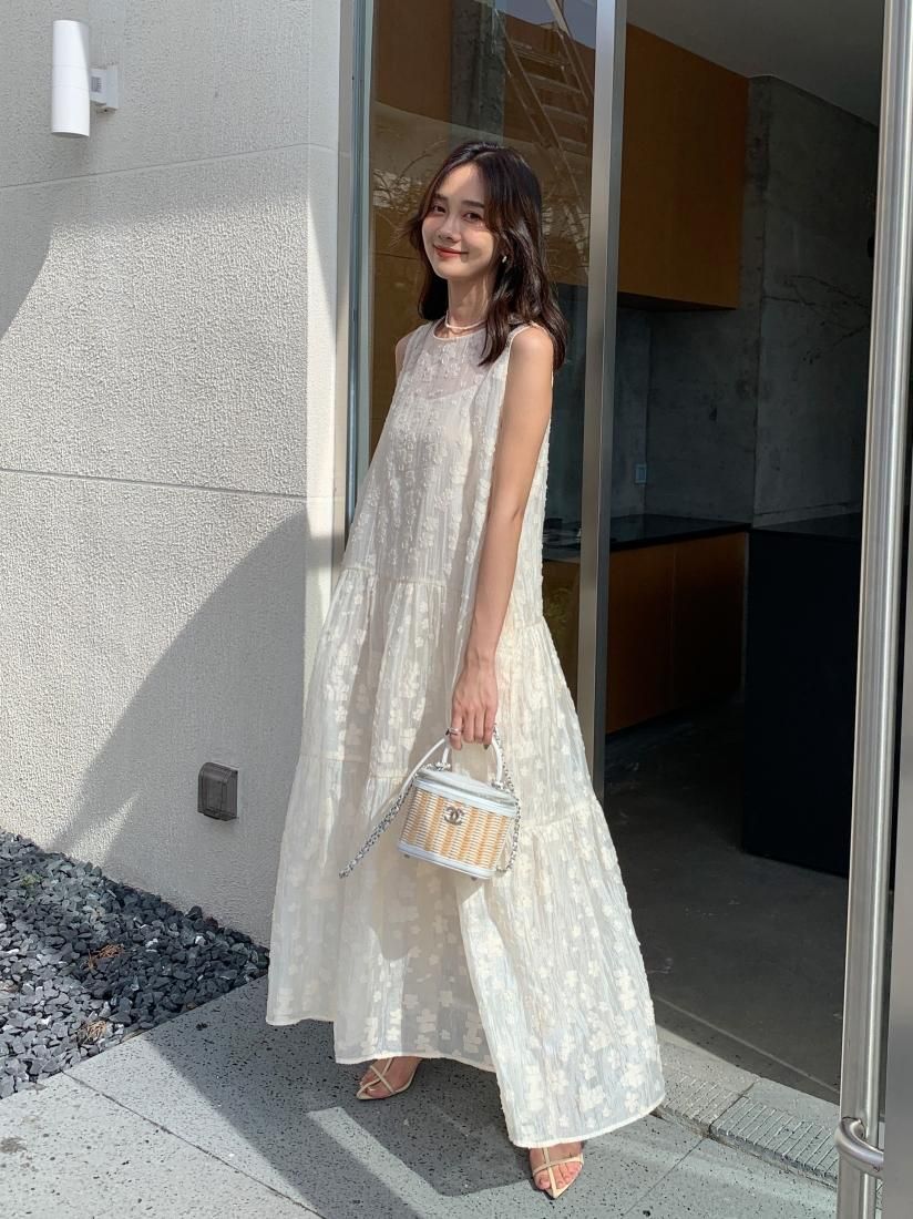 LADY TIERED DRESS - BIRTHDAY BASH