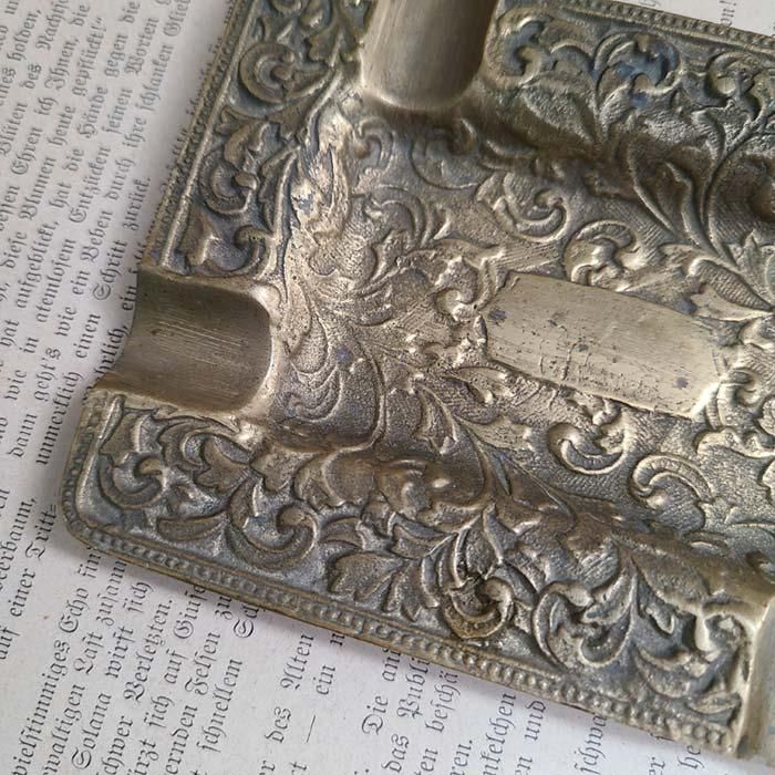 ドイツ蚤の市・古道具・ブロカント・アンティーク調・レトロ雑貨・真鍮