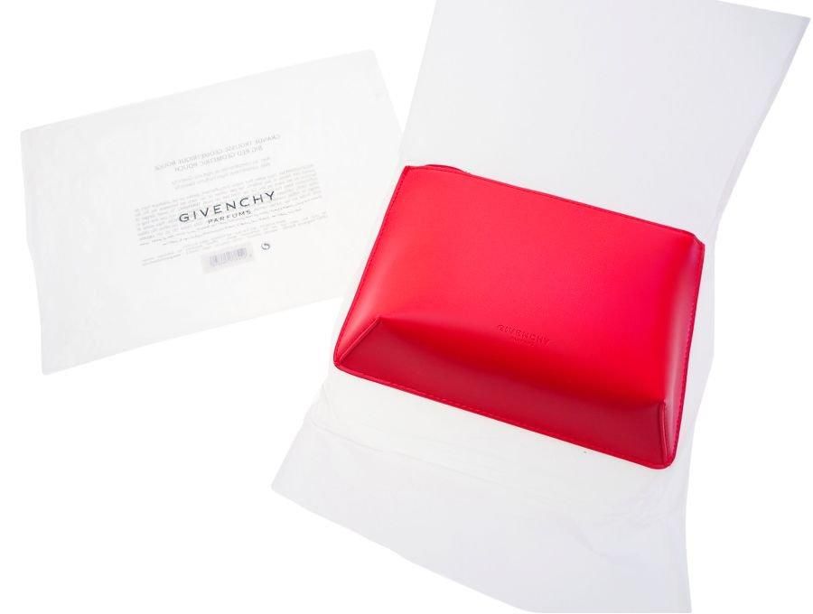 ジバンシィ ノベルティ ジオメトリックポーチ ファスナー開閉 レッド