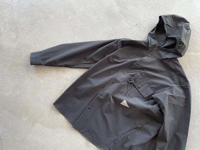 and wander アンド ワンダー / dry breathable hoodie charcoal - SALT