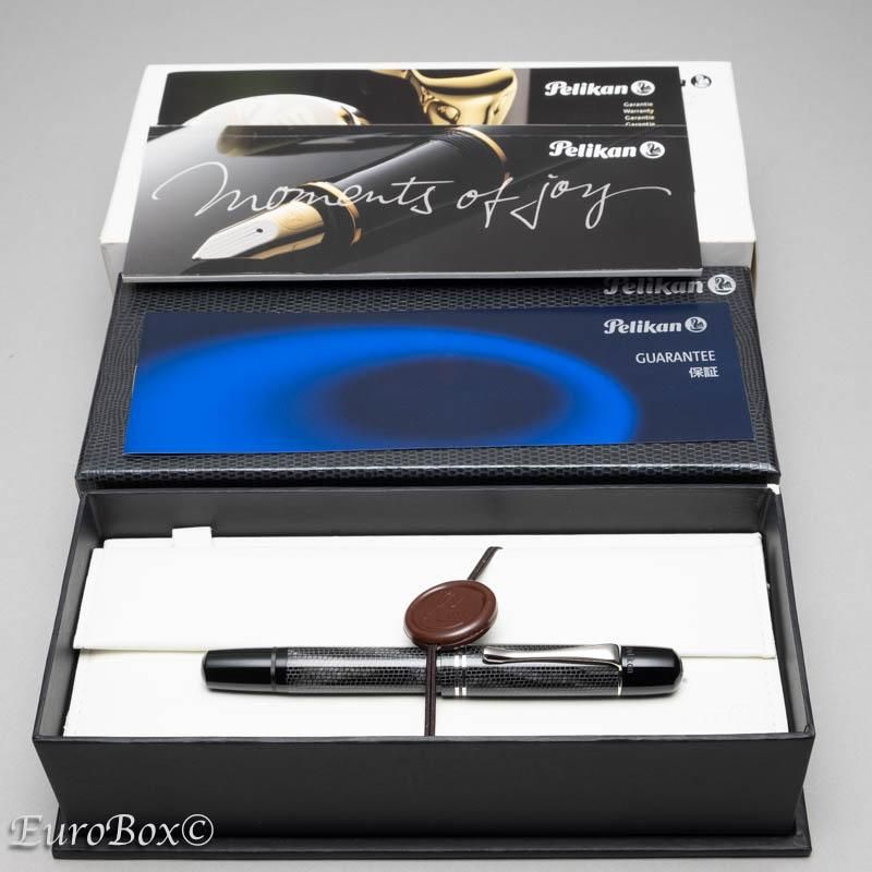 PELIKAN The Brand ペリカン 175周年記念 万年筆 英語 PELIKAN The